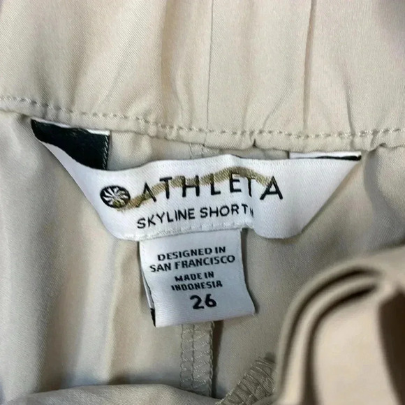 Athleta Skyline Short II Womens Plus Size 26/3X  NWOT Beige Khaki Summer Beach - Picture 2 of 5